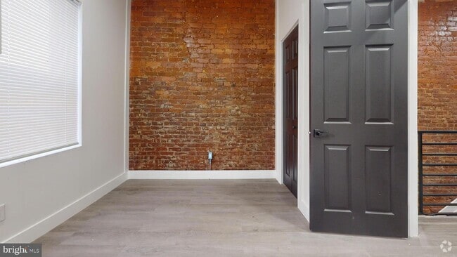 Building Photo - 4539 N 18th St Rental
