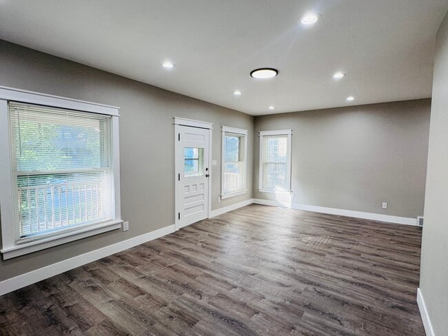 Photo - 9809 Baltic Rd