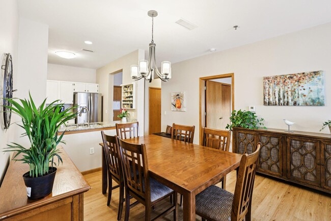 Comedor - 301 Harbour Town Dr Unidad 225