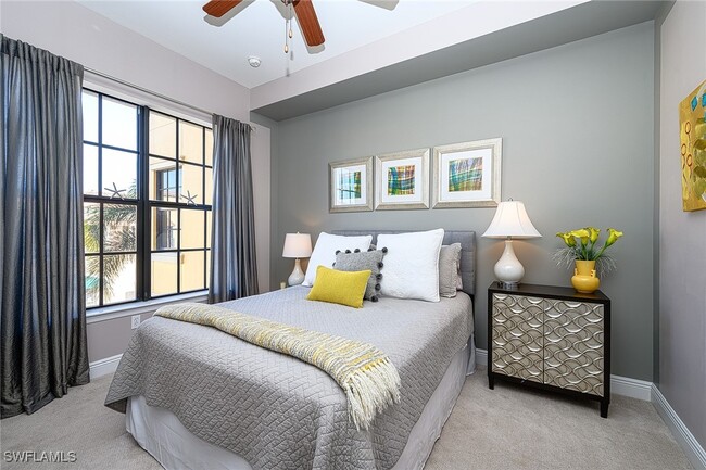 Photo - 23191 Fashion Dr Unit 8108