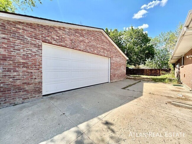 Photo - 12494 Edwards Pl