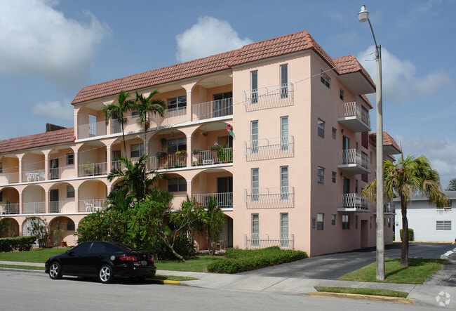 Villa Fontana Apartments - Villa Fontana Apartments