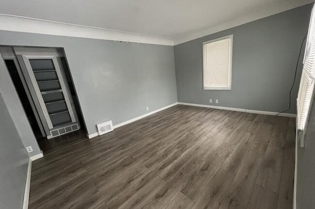 Photo - 2210 Blades Ave