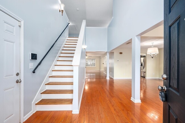 Photo - 117 Vancouver Rd