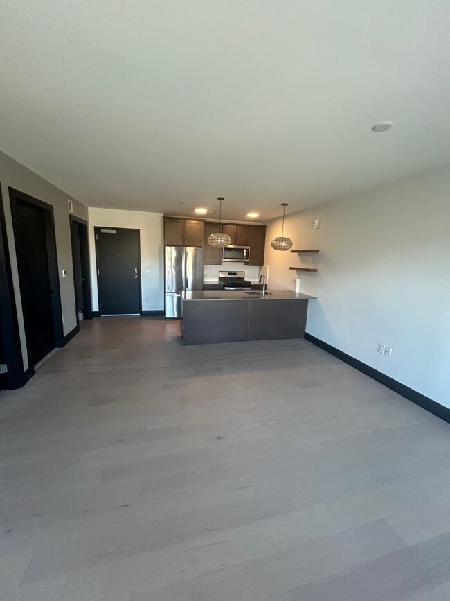 Photo - Gorgeous 1BR/1BA Available Now!!  Great Po...