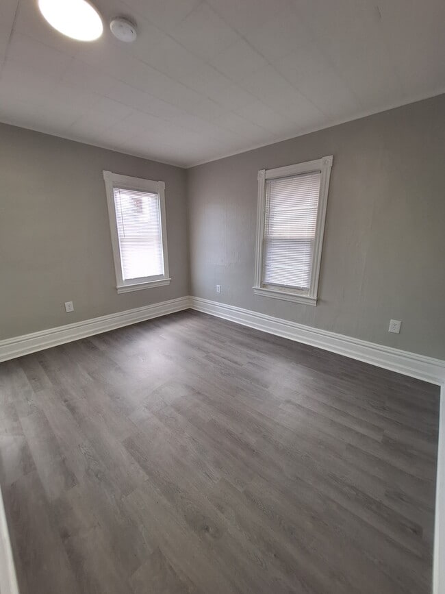 Photo - 326 Washington St