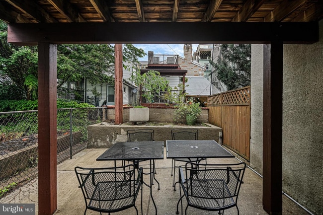 Photo - 231 S Regester St