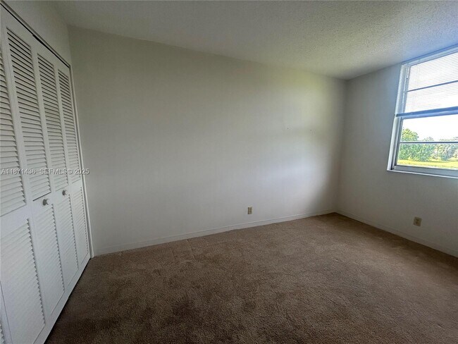 3993 Cypress Reach Ct Unit 303