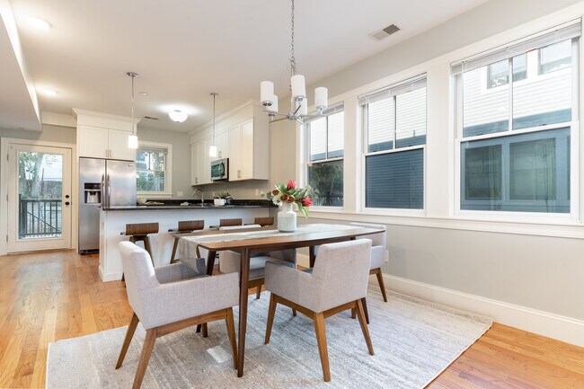 Photo - 2767 Washington St Unidad 2