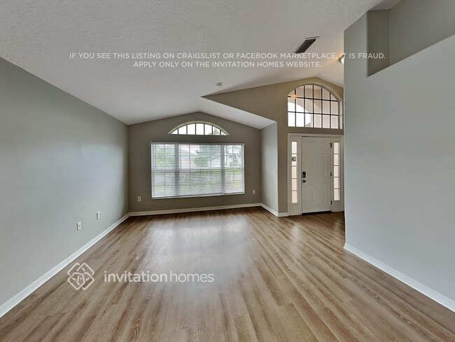 4966 Worthington Cir
