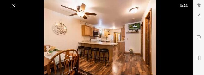 Dinning - 123 2nd St S Unidad 1