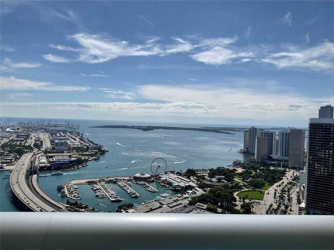 Photo - 888 Biscayne Blvd Unidad 5407