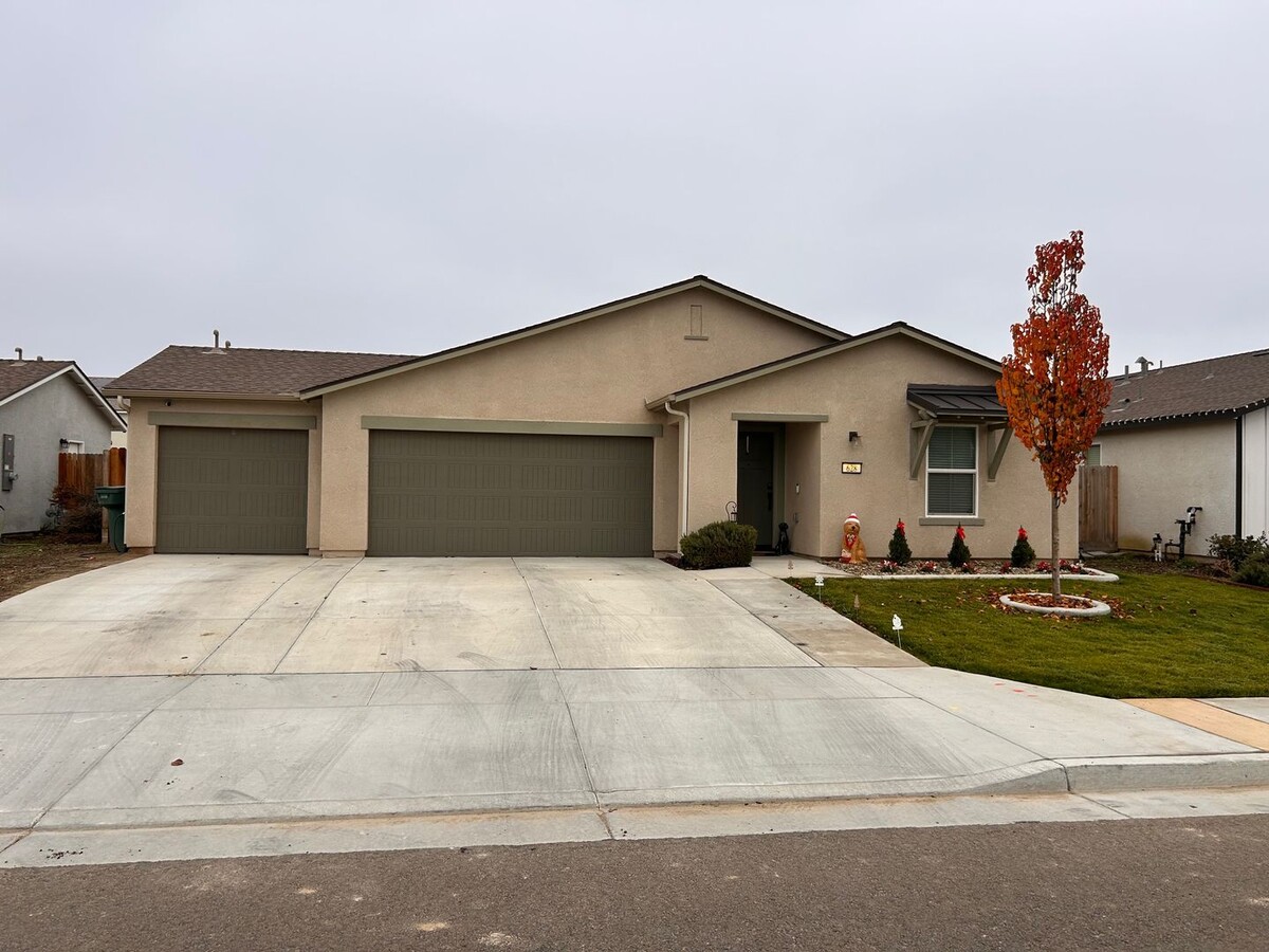 Beautiful home for rent in Tulare! - Beautiful home for rent in Tulare!