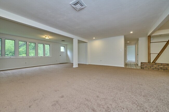 Photo - 51 Pratt Dr