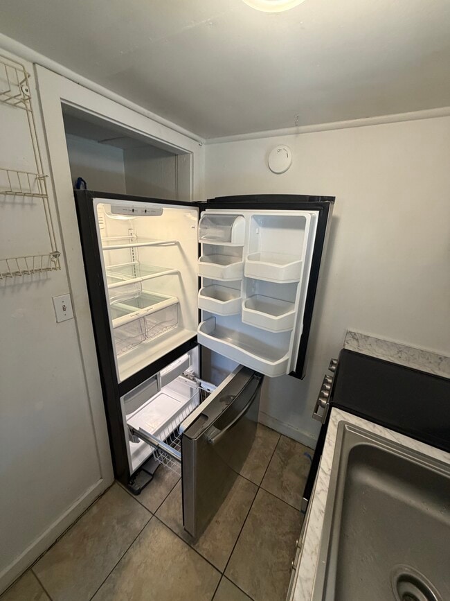 Photo - 209 Strawberry Ln