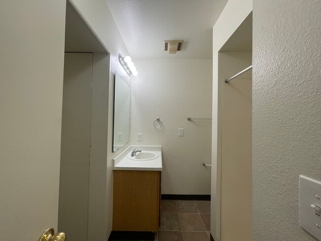 Photo - 10845 W Ustick Rd Unidad 105