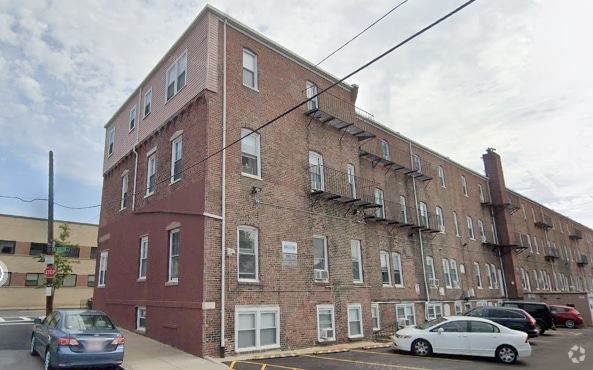 Building Photo - 180 North Beacon St Unit 24 Rental