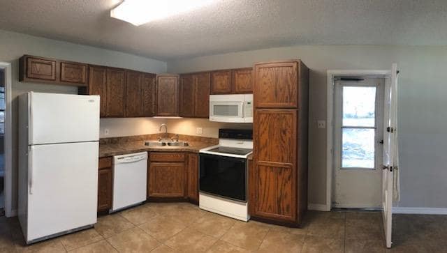 Photo - 420 Edge Ave