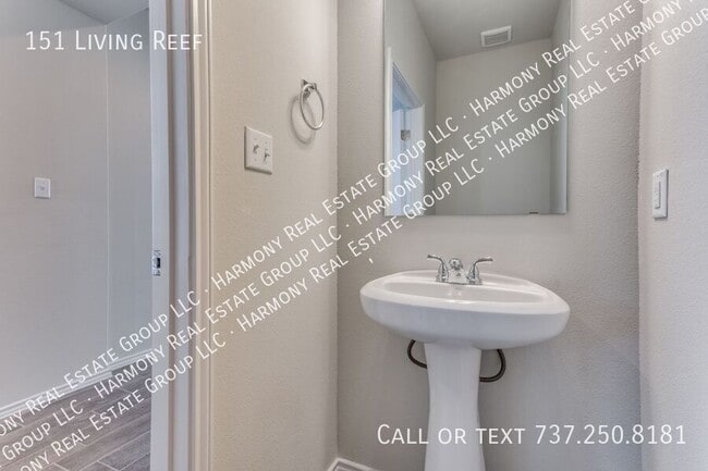 Photo - 151 Living Reef Dr