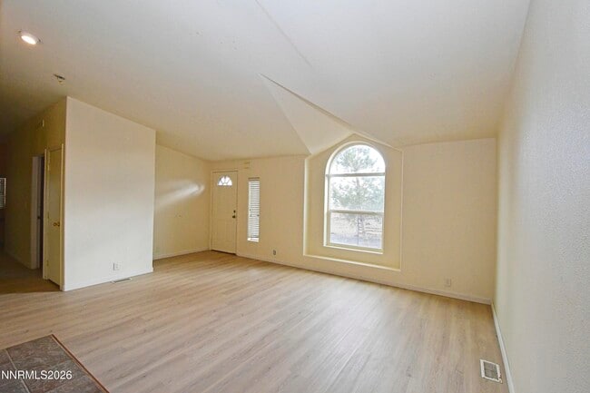 Photo - 10740 Geurts Ln