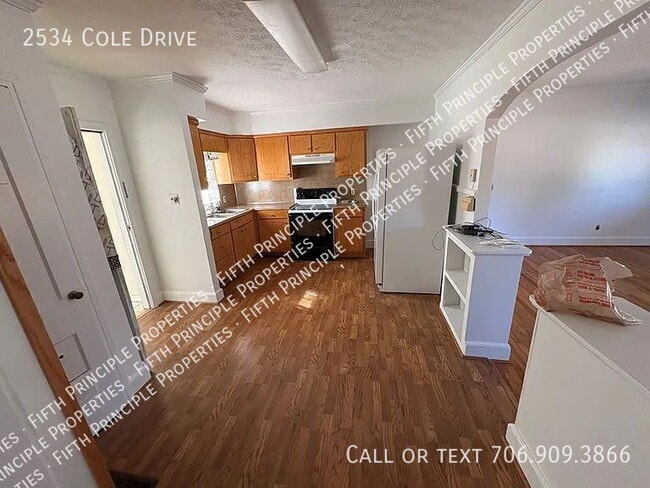 Photo - 2534 Cole Dr
