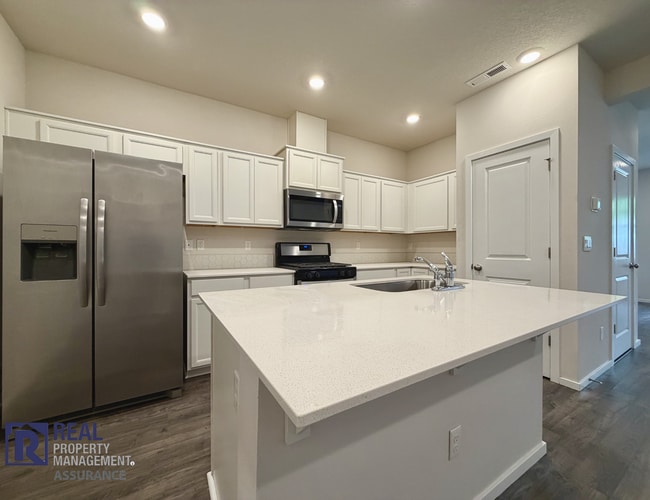 Photo - 873 N 19th Ave