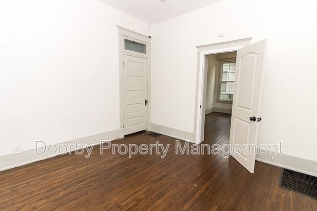 Photo - 2304 Chamberlain Ave.