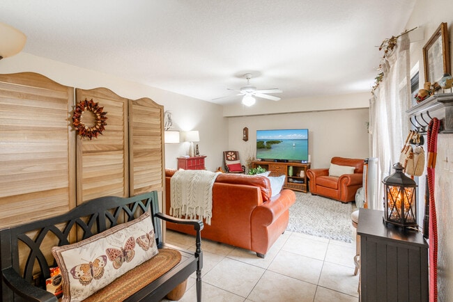 Photo - 1208 12th Ct