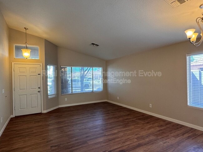 Photo - 22297 N 76th Dr