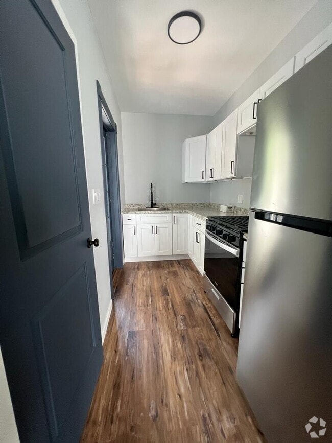 Building Photo - 713 Baldwin St Unit 2- Rear entrance Rental