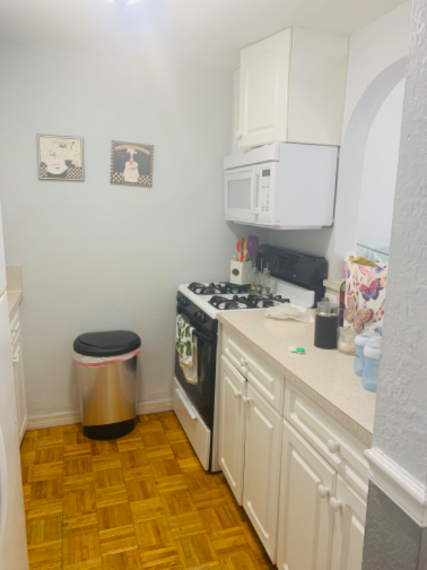 Photo - 1350 W 53rd St Unidad 10 Rental