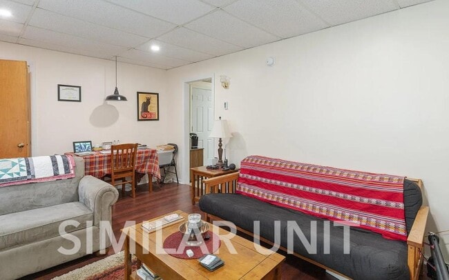 Photo - 6 Old North Main St