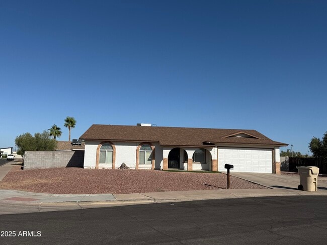Building Photo - 7222 W Caron Dr Rental