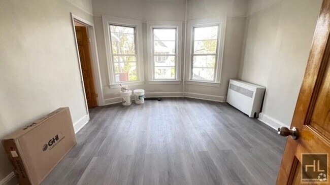 Building Photo - 4 bedroom in BROOKLYN NY 11210 Unit 2 Rental