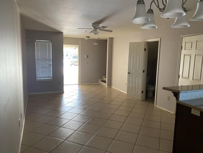 Building Photo - 403 N 48th St