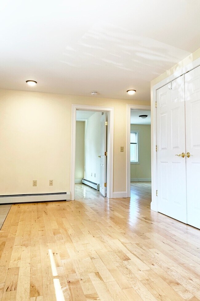 Photo - 152 North St Unit APT A