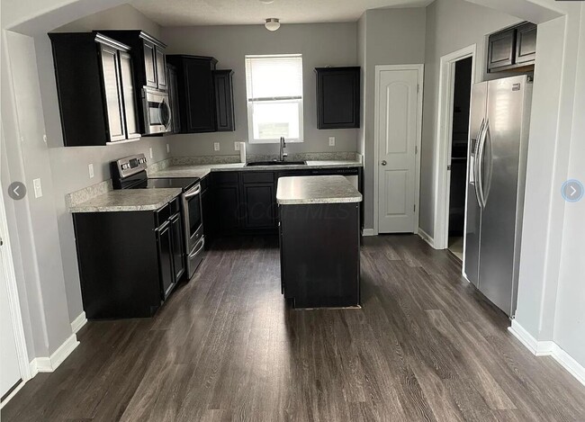 Photo - 5642 Alliance Way