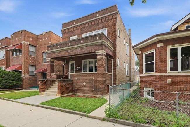 Photo - 8041 S Laflin St Unidad 2