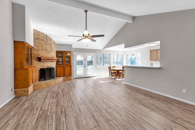 Photo - 3353 Knob Oaks Dr