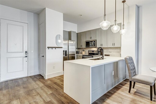 Photo - 1508 Blodgett St Condo Unit 504