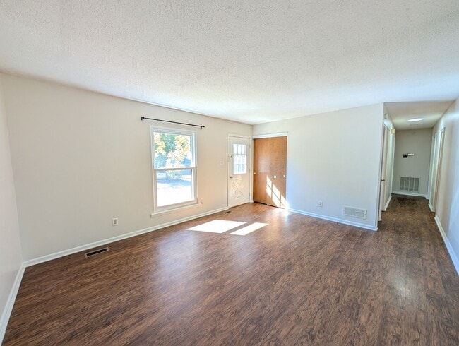Photo - Weaverville Rental