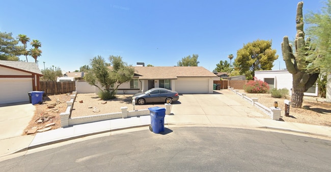 Building Photo - 2156 S Beverly Cir
