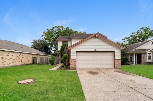 Building Photo - 15511 Evergreen Grove Dr