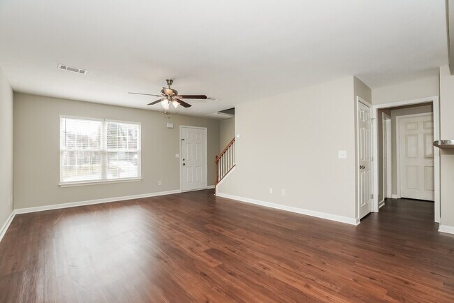 Photo - 146 Howard Woody Dr