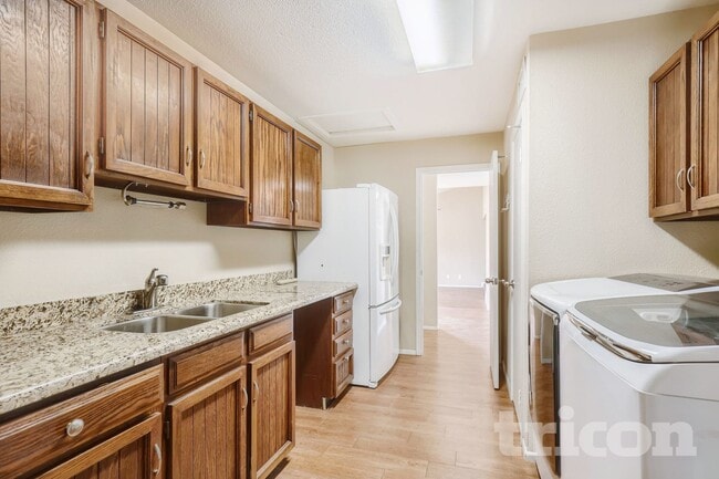 Photo - 4910 W Diana Ave