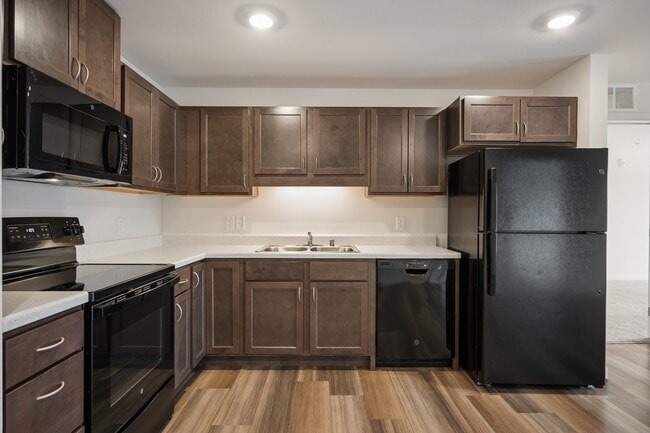Alo Apartments