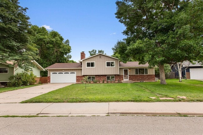Photo - Students Welcome! Spacious 5 Bedroom Home in West Fort Collins