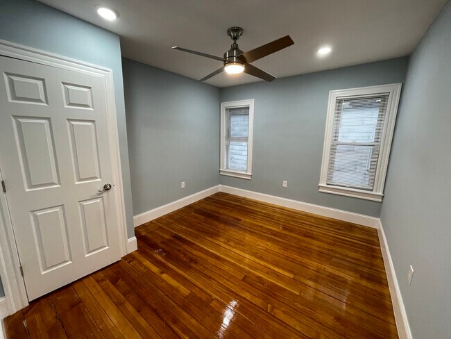 Photo - 3 Mossland St Unit 3