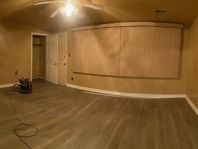 Photo - 1302 E Downey Ave