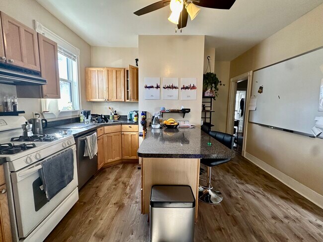 Photo - 6 Saint Paul St